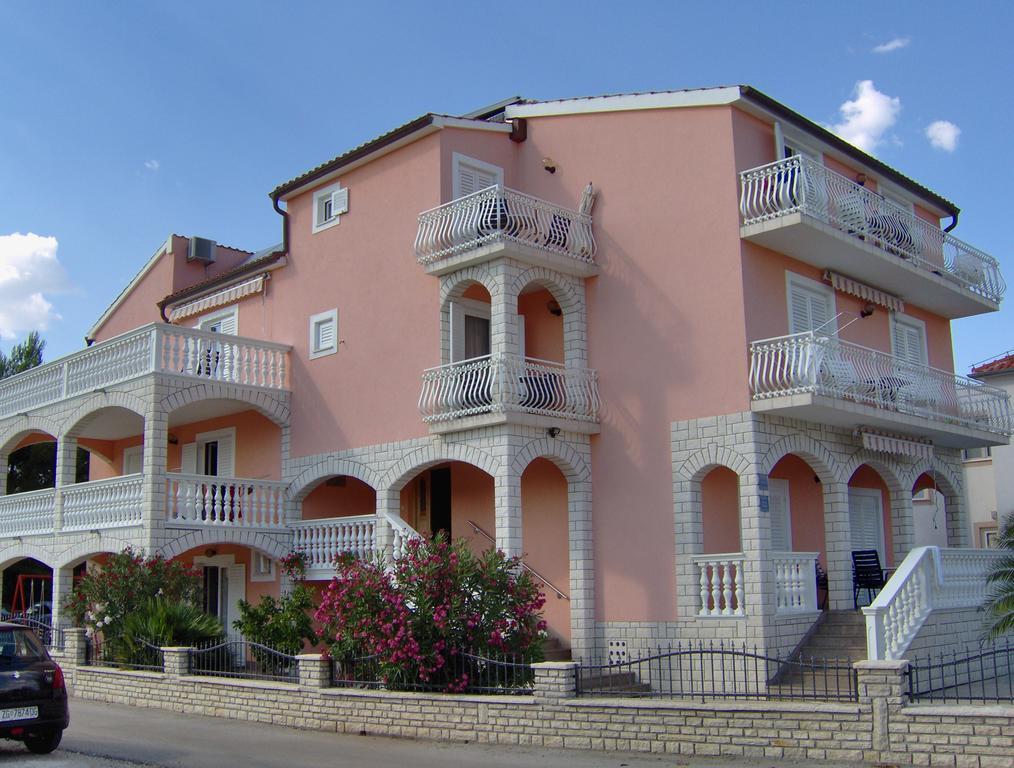 Apartments Tonimir Vodice Exterior foto