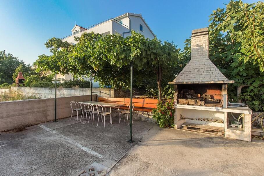 Apartments Tonimir Vodice Exterior foto